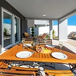 Villa Luxury Klara With Heated Pool, Near Airport&zadar *