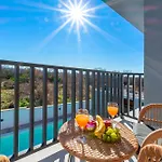 Luxury Klara With Heated Pool, Near Airport&zadar * Murvica (Policnik)