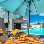 Luxury Klara With Heated Pool, Near Airport&zadar Murvica (Policnik)