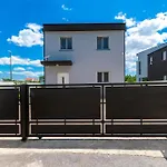 Villa Luxury Klara With Heated Pool, Near Airport&zadar Murvica (Policnik)