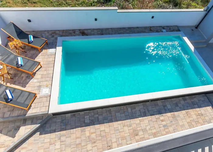 Luxury Klara With Heated Pool, Near Airport&zadar 빌라 Murvica (Policnik)