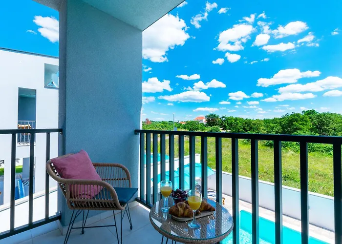 Luxury Klara With Heated Pool, Near Airport&zadar *