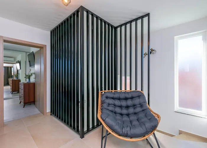 Luxury Klara With Heated Pool, Near Airport&zadar Vila *