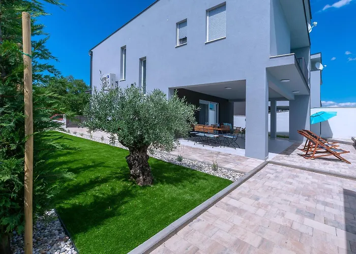 Vila Luxury Klara With Heated Pool, Near Airport&zadar *